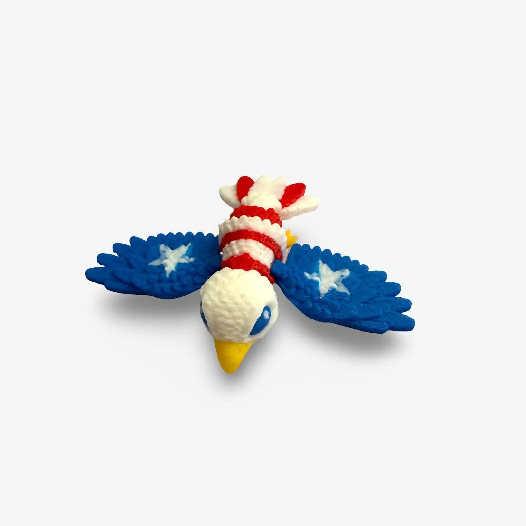 3D drukāts kustīgs Amerikas ērglis – sarkanbalts ar ziliem spārniem